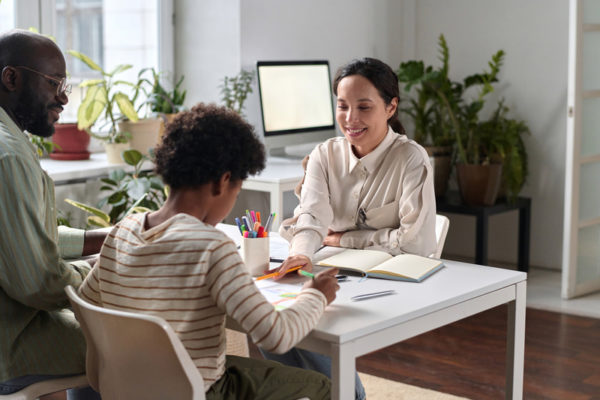 Attitude positive pour l'apprentissage de l'enfant 